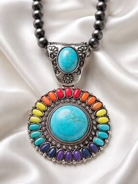 Hippie | Round Turquoise Western Style Concho Pendant Necklace New